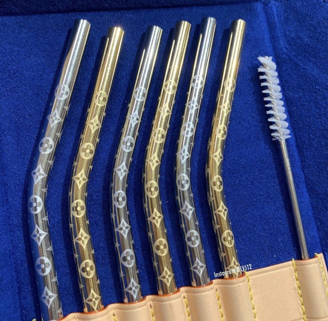 Louis Vuitton vừa ra mắt bộ ống hút hơn 30 triệu đồng đã lập tức cháy hàng - Ảnh 1. Louis Vuitton vừa ra mắt bộ ống hút hơn 30 triệu đồng đã lập tức cháy hàng - Ảnh 1.