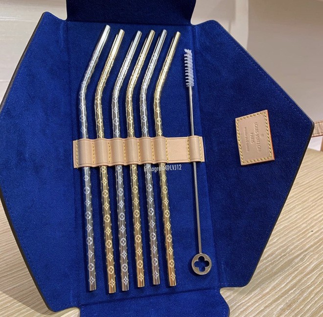 Louis Vuitton vừa ra mắt bộ ống hút hơn 30 triệu đồng đã lập tức cháy hàng - Ảnh 1. Louis Vuitton vừa ra mắt bộ ống hút hơn 30 triệu đồng đã lập tức cháy hàng - Ảnh 1.